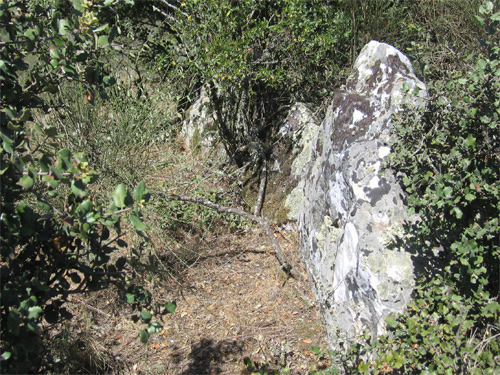 Villar de Argañán: el corralito. Piedras hincadas
